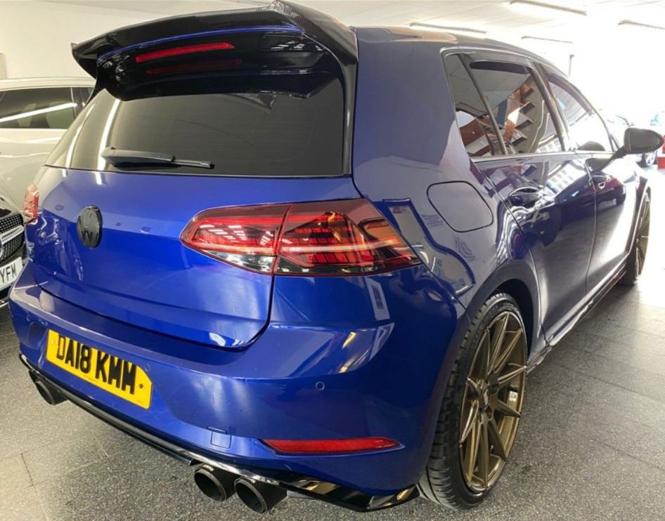 Golf R